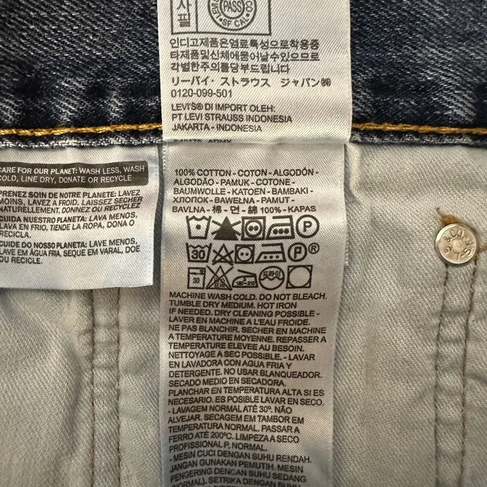 Levis levi 517